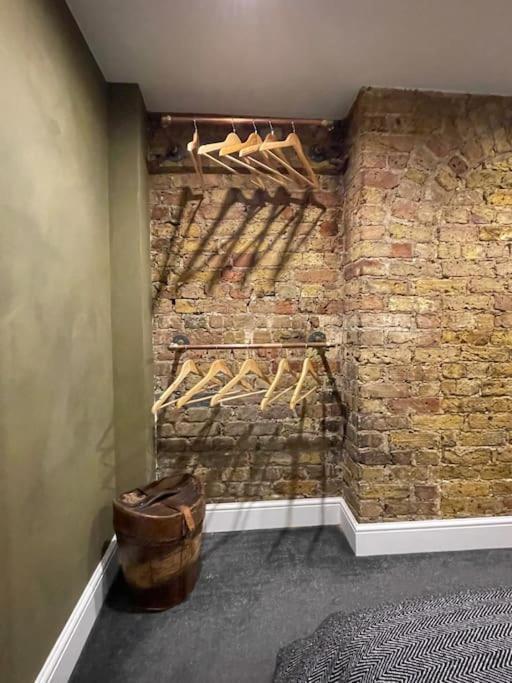 Exposed Brick Flat Finsbury Park Apartment ลอนดอน ภายนอก รูปภาพ